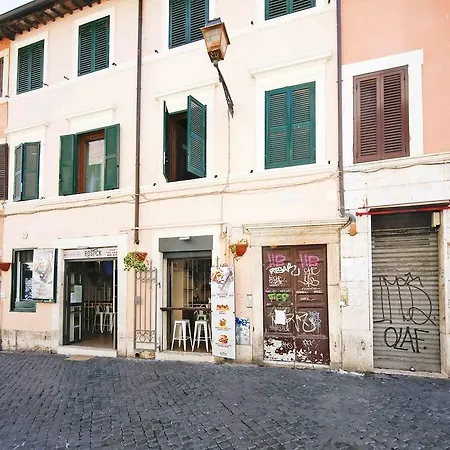 Trastevere Apartment *
